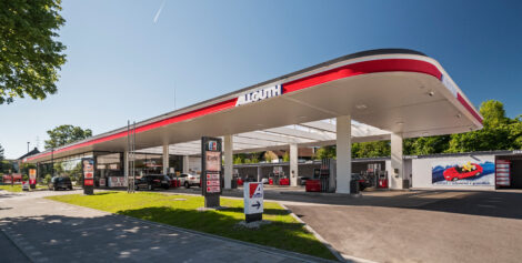 Here is a picture of Allguth self service car wash in Kreillerstraße 220 - Munich.